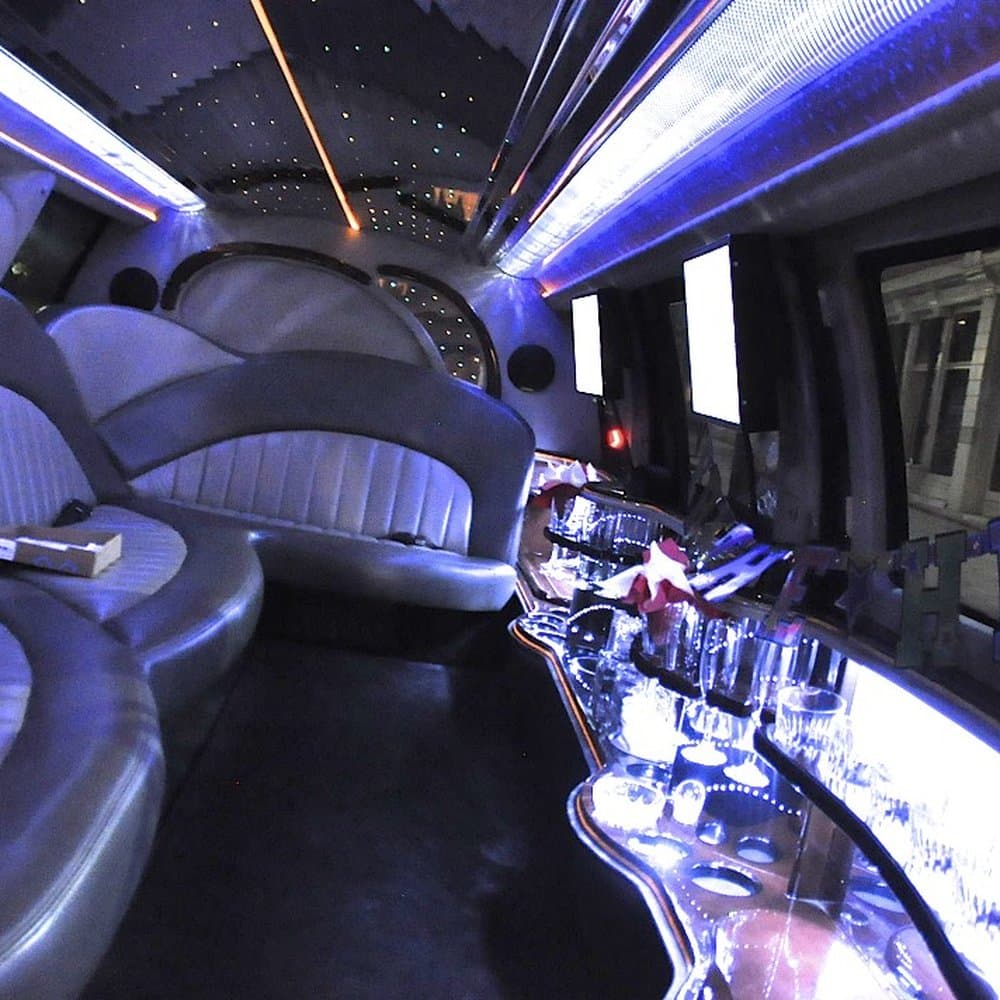 Hire a Limo in Miami for Weddings, Parties &amp; Special Events