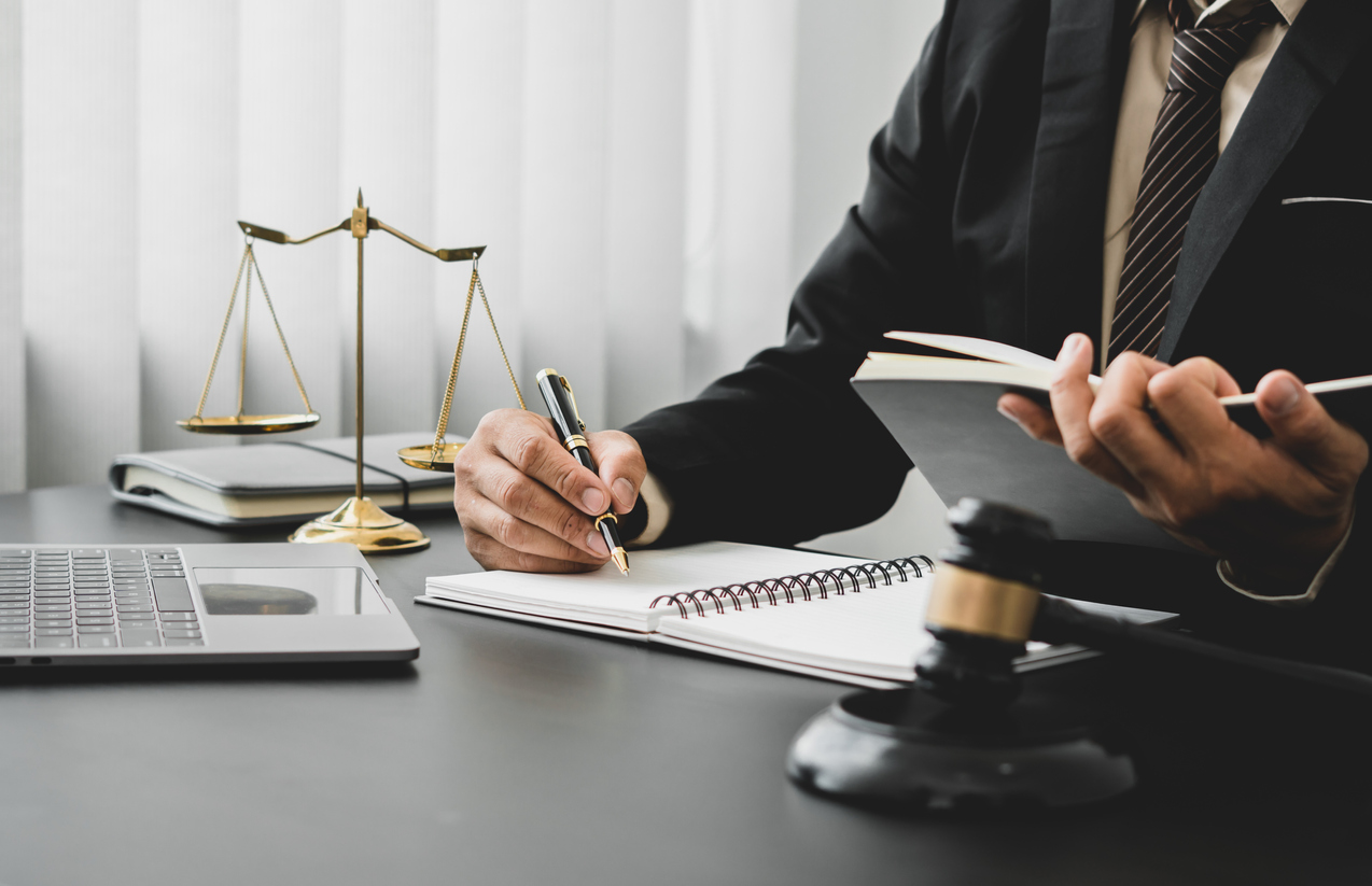 Criminal Defense Attorney in Dearborn Protecting Your Rights from Start to Finish