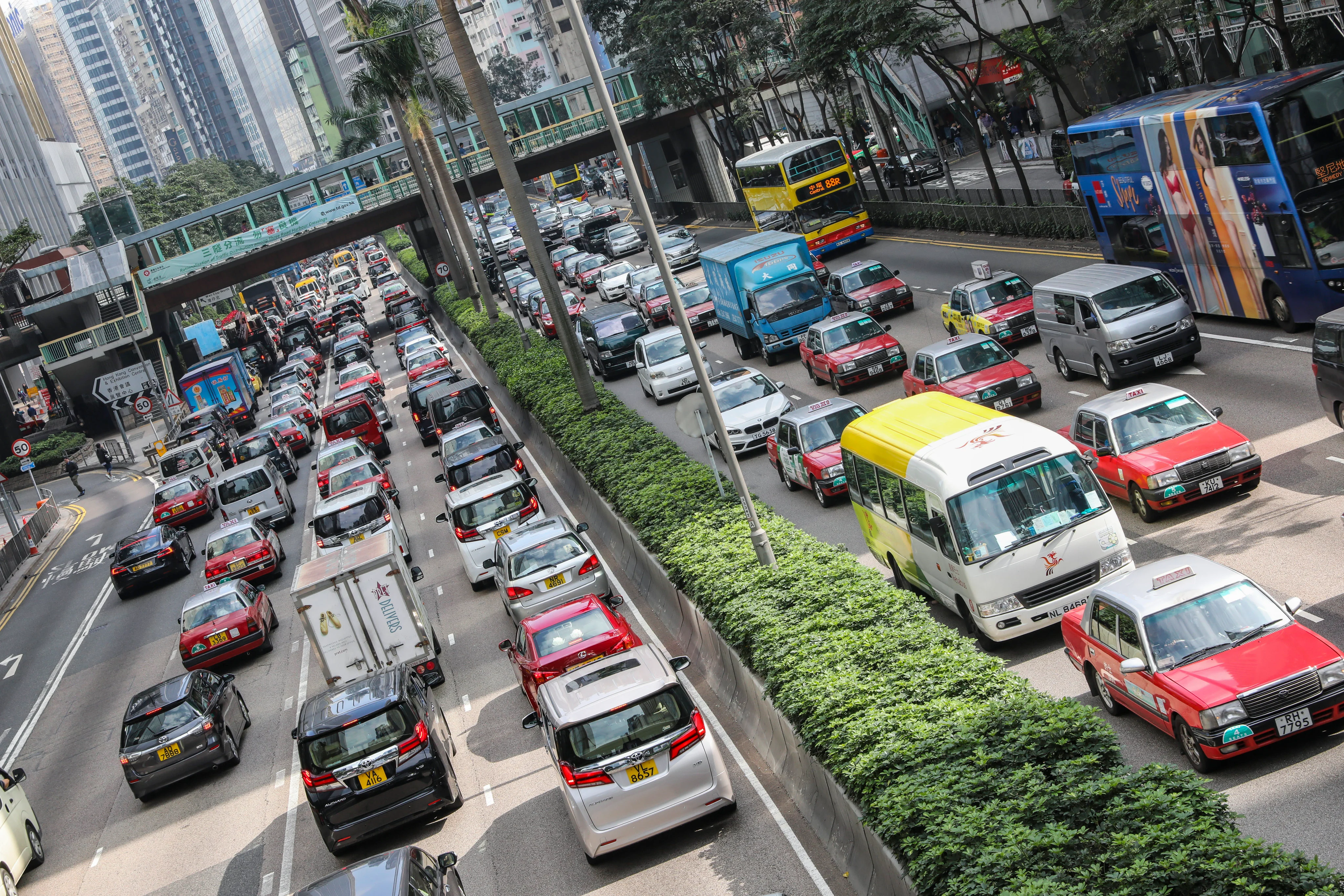 Enjoy a Hassle-Free Journey With Hong Kong to Shenzhen Car Service