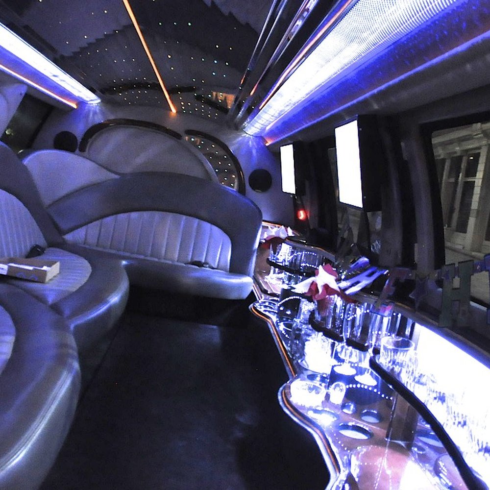 Hire a Limo in Miami for Weddings, Parties &amp; Special Events
