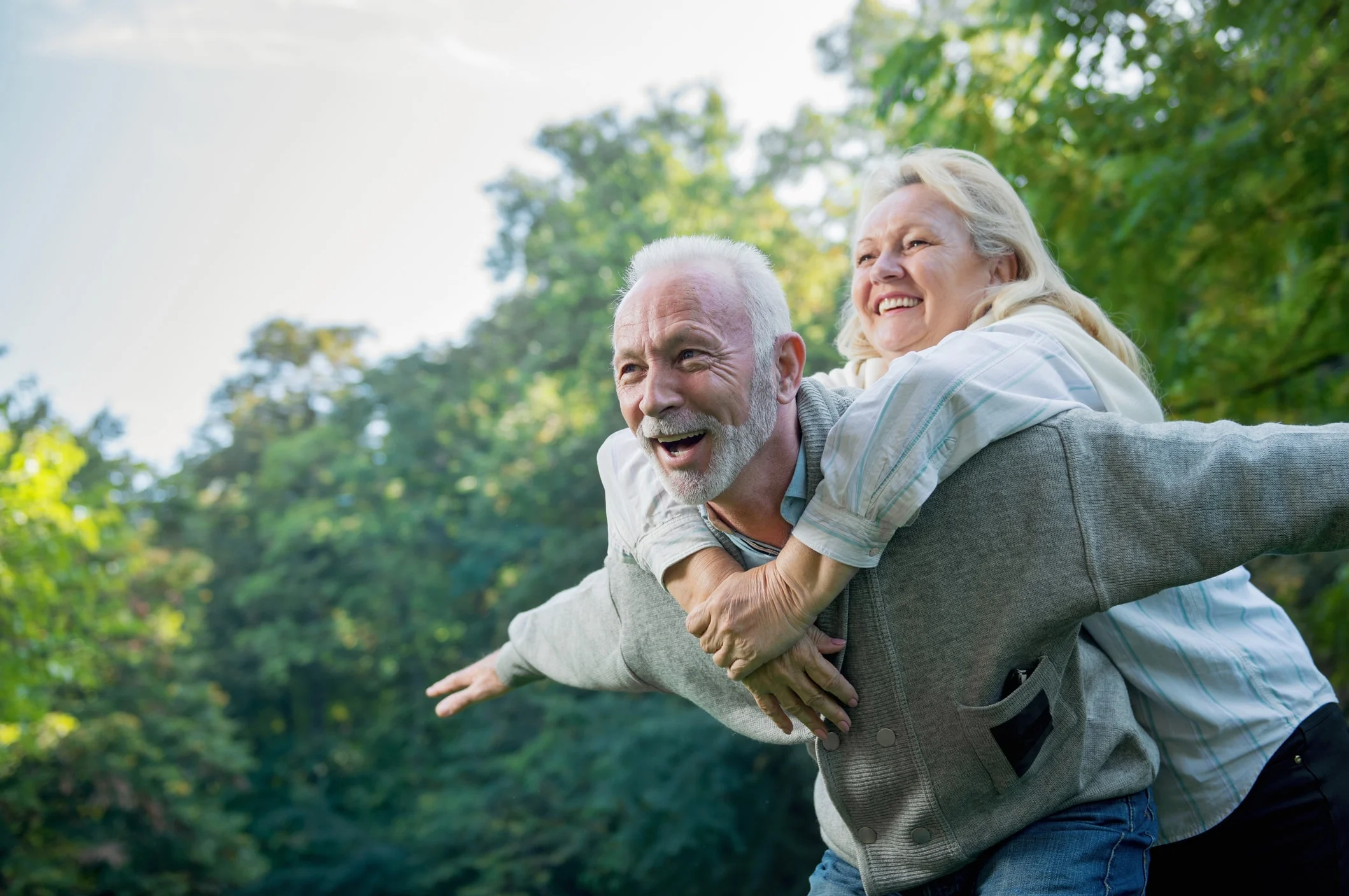 How to Cultivate a Happy Mindset: Quotes That Inspire a Life Beyond Materialism