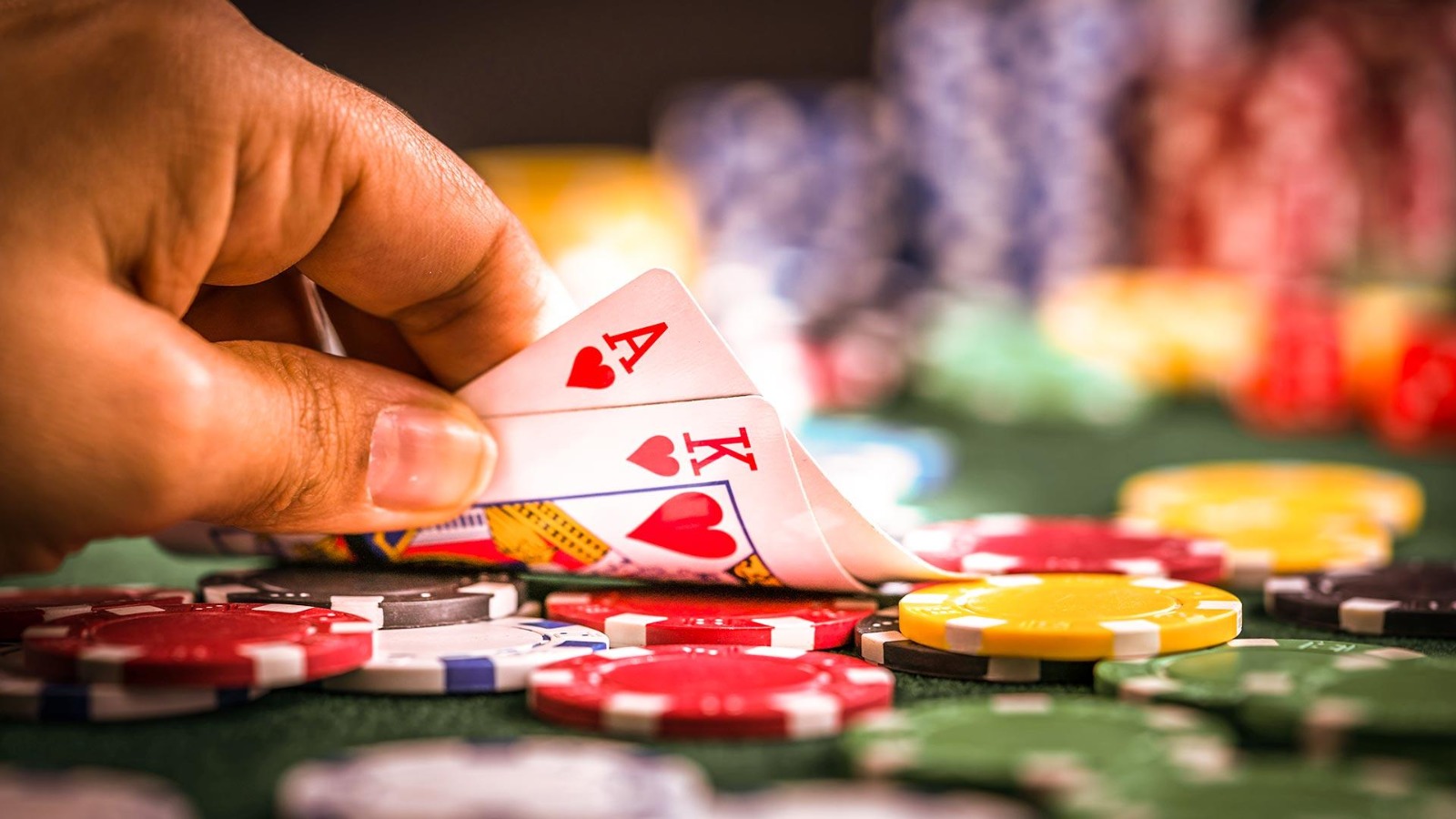 Cara Terbaik Meningkatkan Peluang Menang di qqpulsa Slot