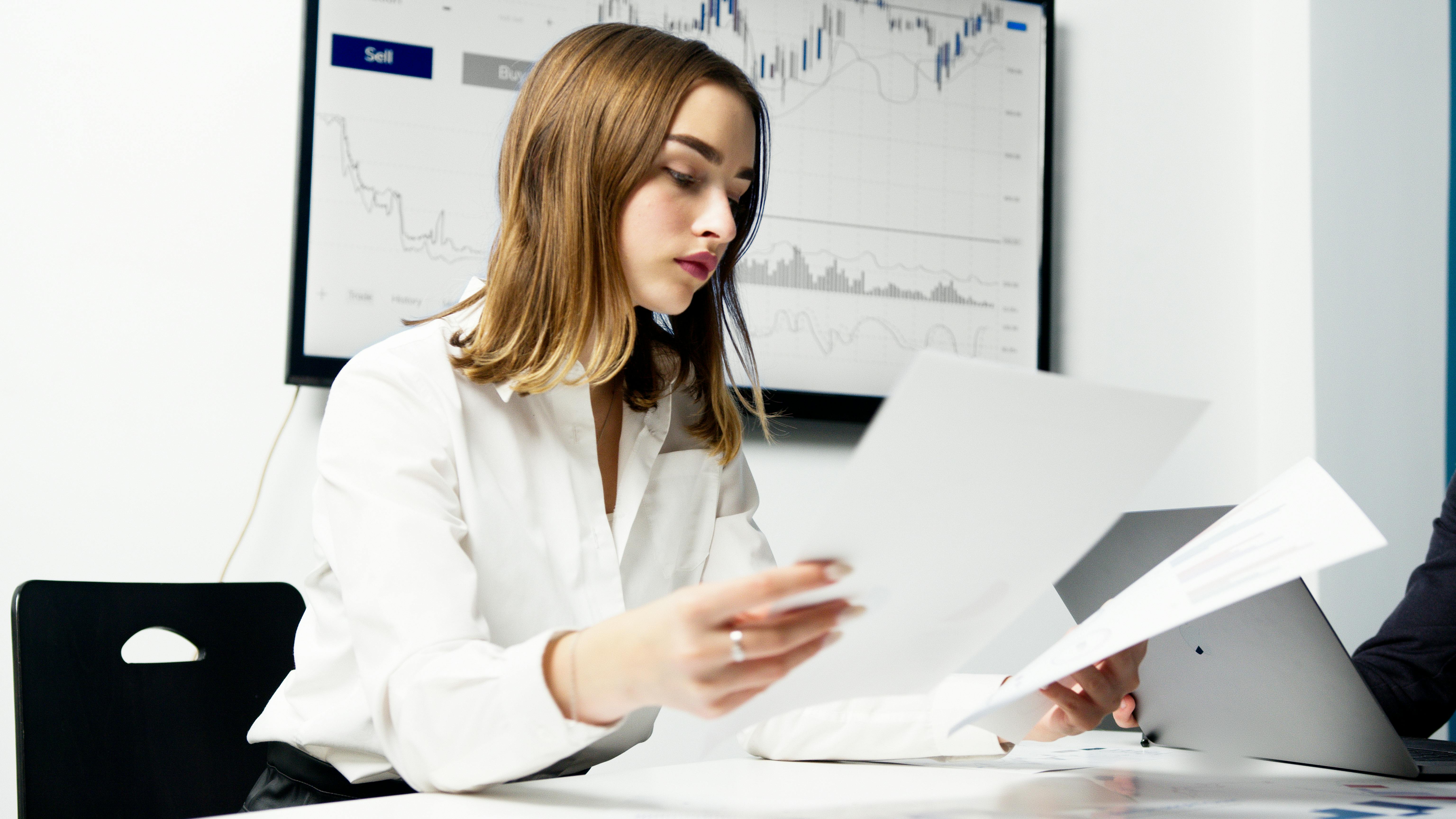 Purchasing Consultant: The Secret Weapon for Effective Sourcing Solutions
