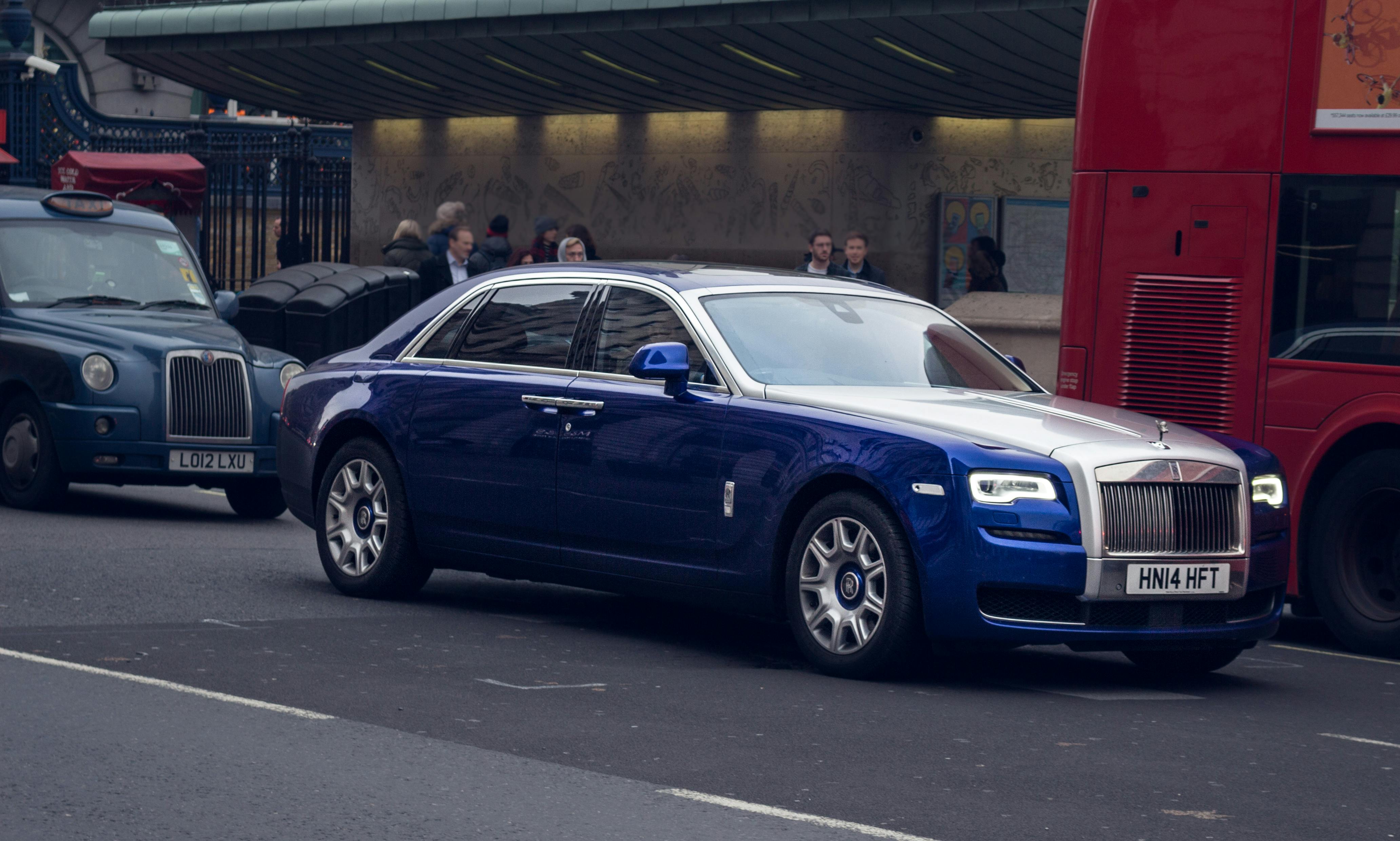 Winery tour limousine Packages for a Premium Wine Experience