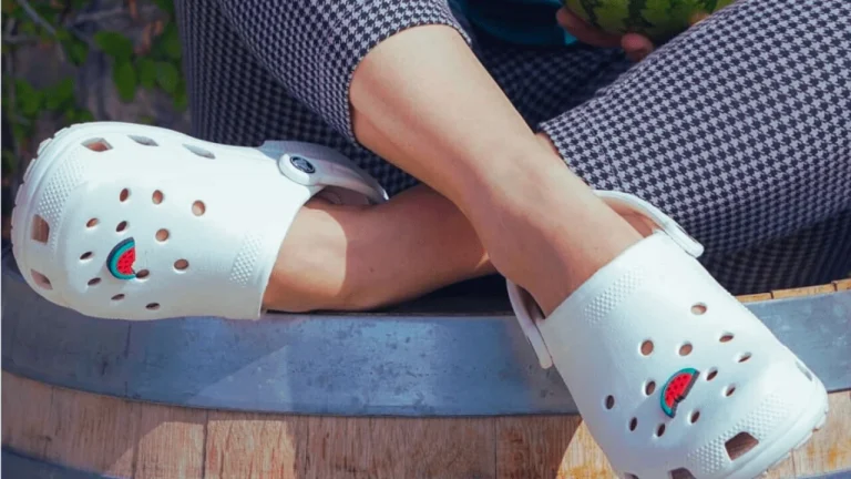 why are crocs so comfortable